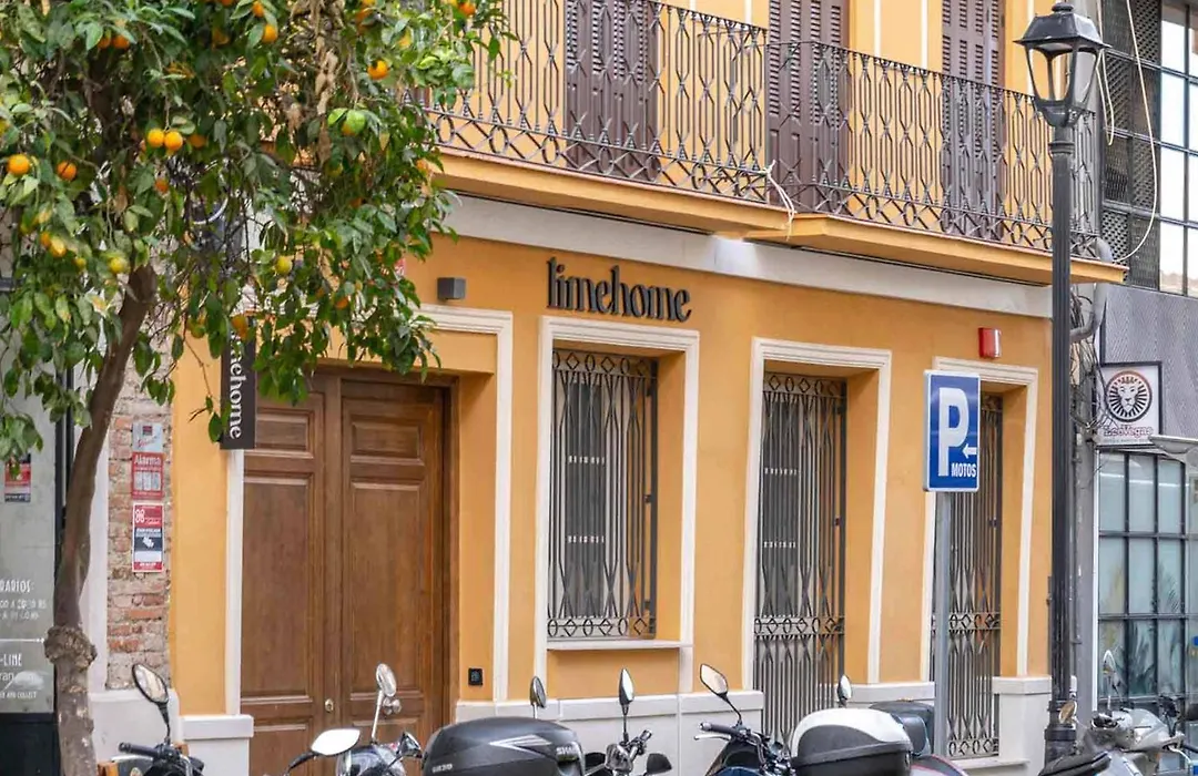 Limehome Malaga Calle Victoria-1